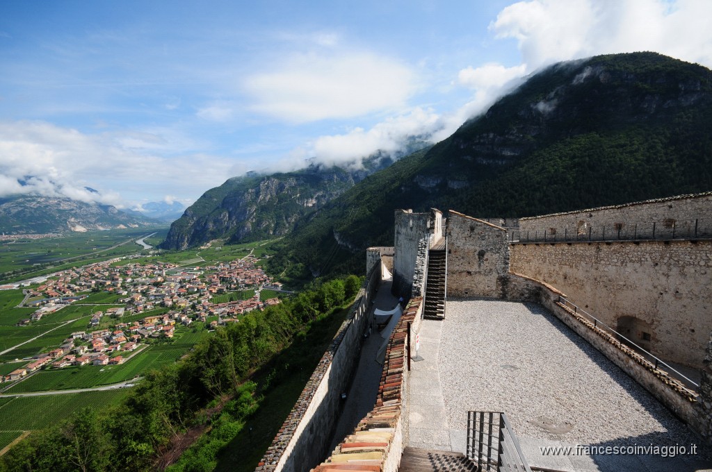 Castello di Beseno 2011.08.06_14.JPG